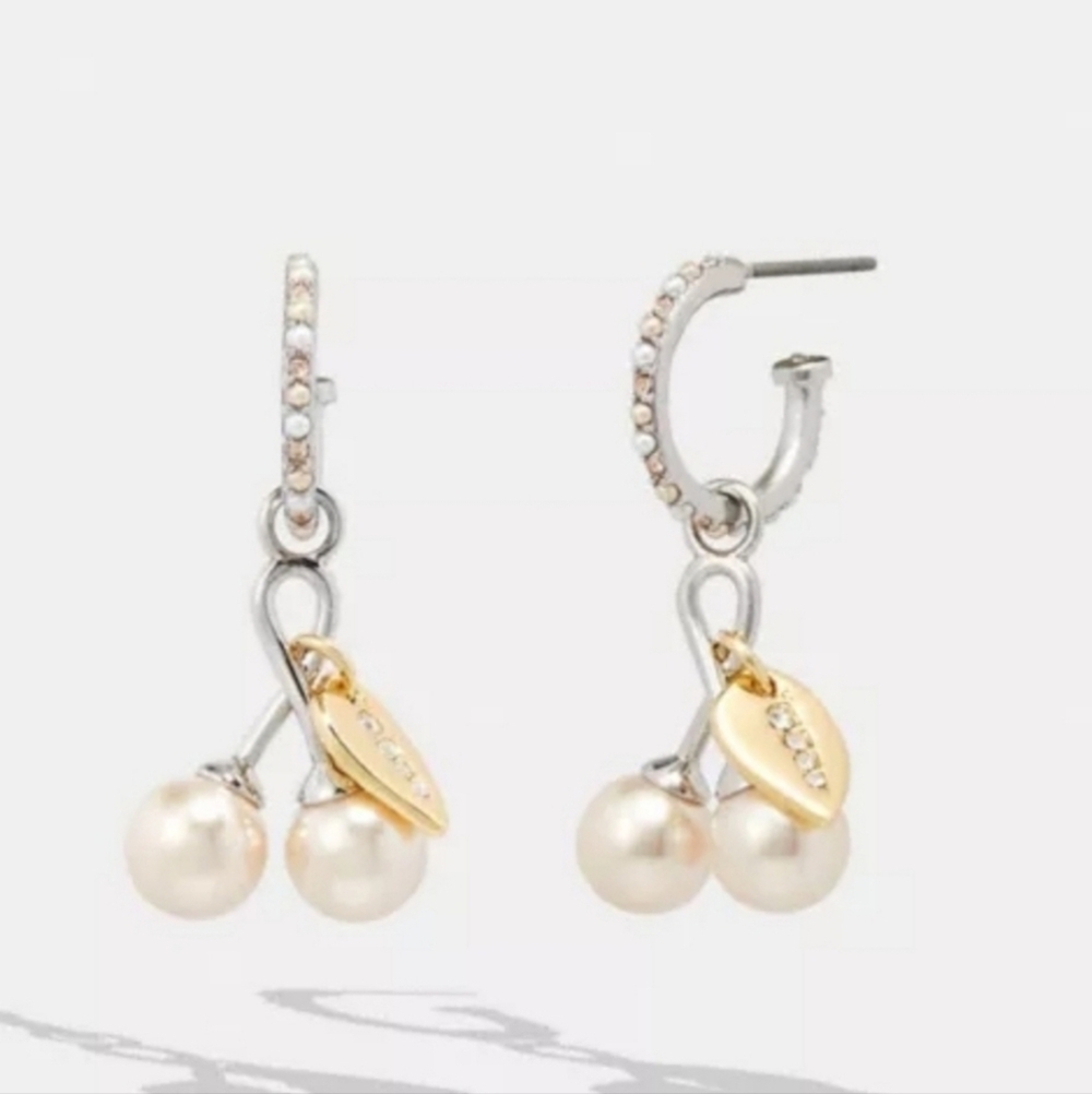 💛▪️COACH ▪️ Kisslock Cherry Pavé Huggie Earrings with Dustbag - Picture 1 of 5